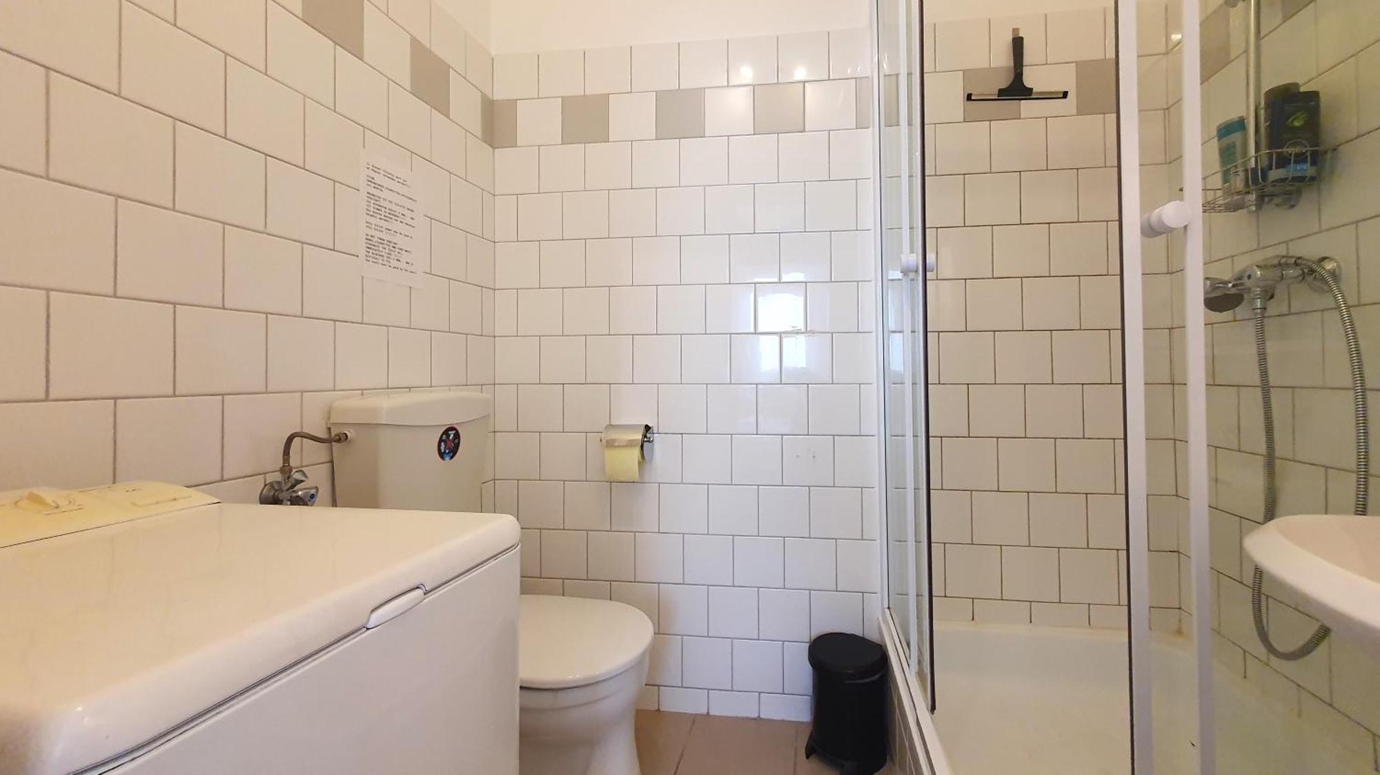 וינה Quiet 2-Room Flat, Walking Distance To City Centre מראה חיצוני תמונה